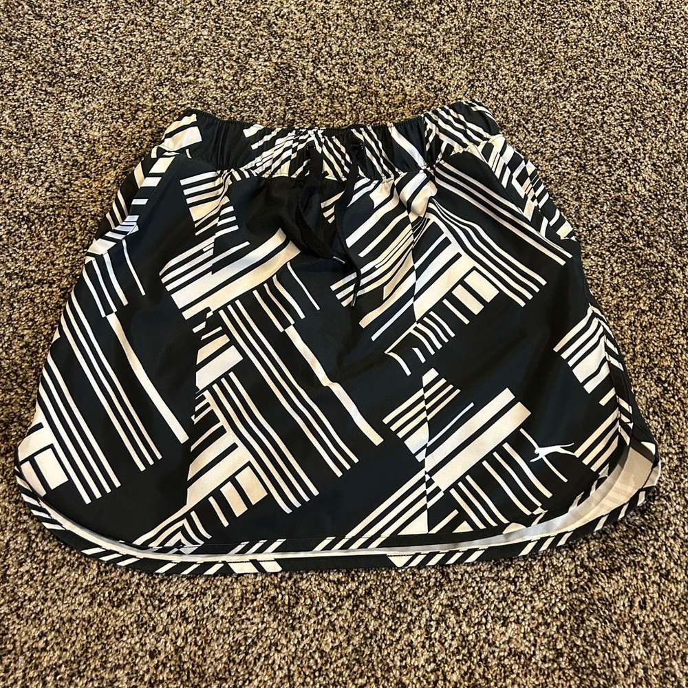 Nike Black and White Striped Slazenger Skort, women’s xs.